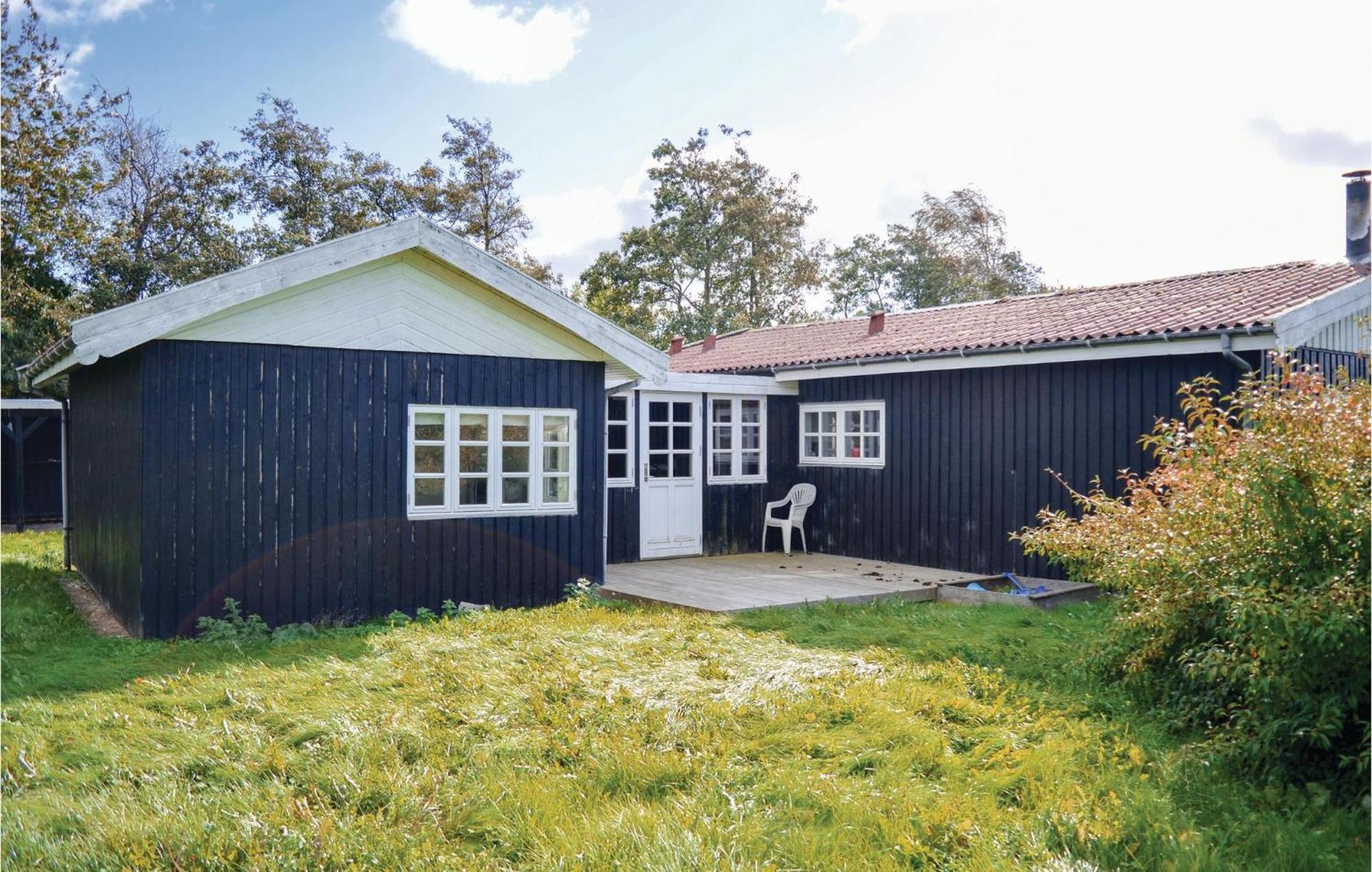 Nice Home In Knebel With Kitchen Exterior foto